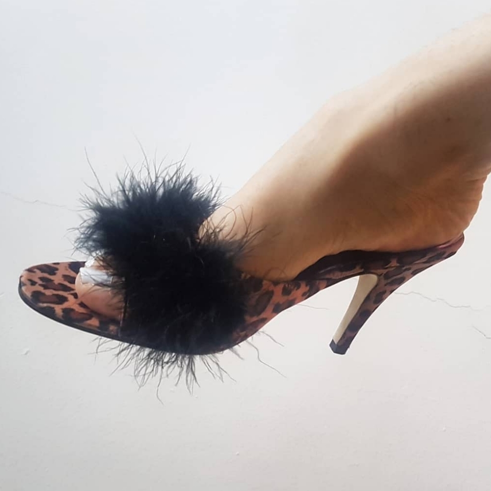 Vintage fluffy kitten heels